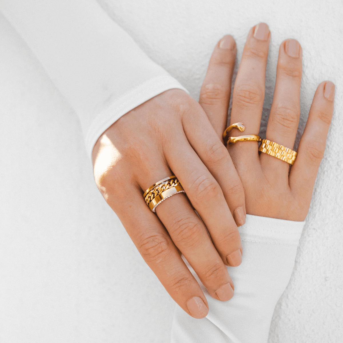 Anel Elos Zircônia Banhado em Ouro 18K Anel Elos Zircônia Banhado em Ouro 18K Minha loja