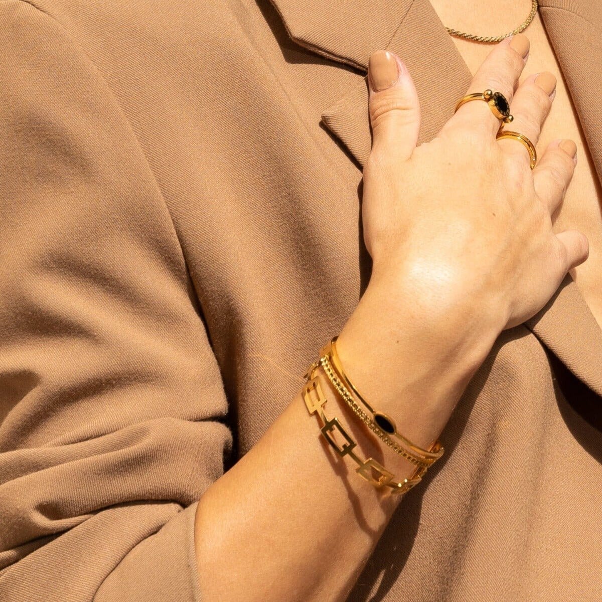 Bracelete Camadas Ônix Banhado em Ouro 18k Bracelete Camadas Ônix Banhado em Ouro 18k Minha loja