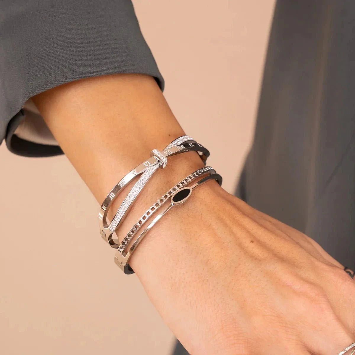 Bracelete Camadas Ônix - Prata Bracelete Camadas Ônix - Prata Minha loja