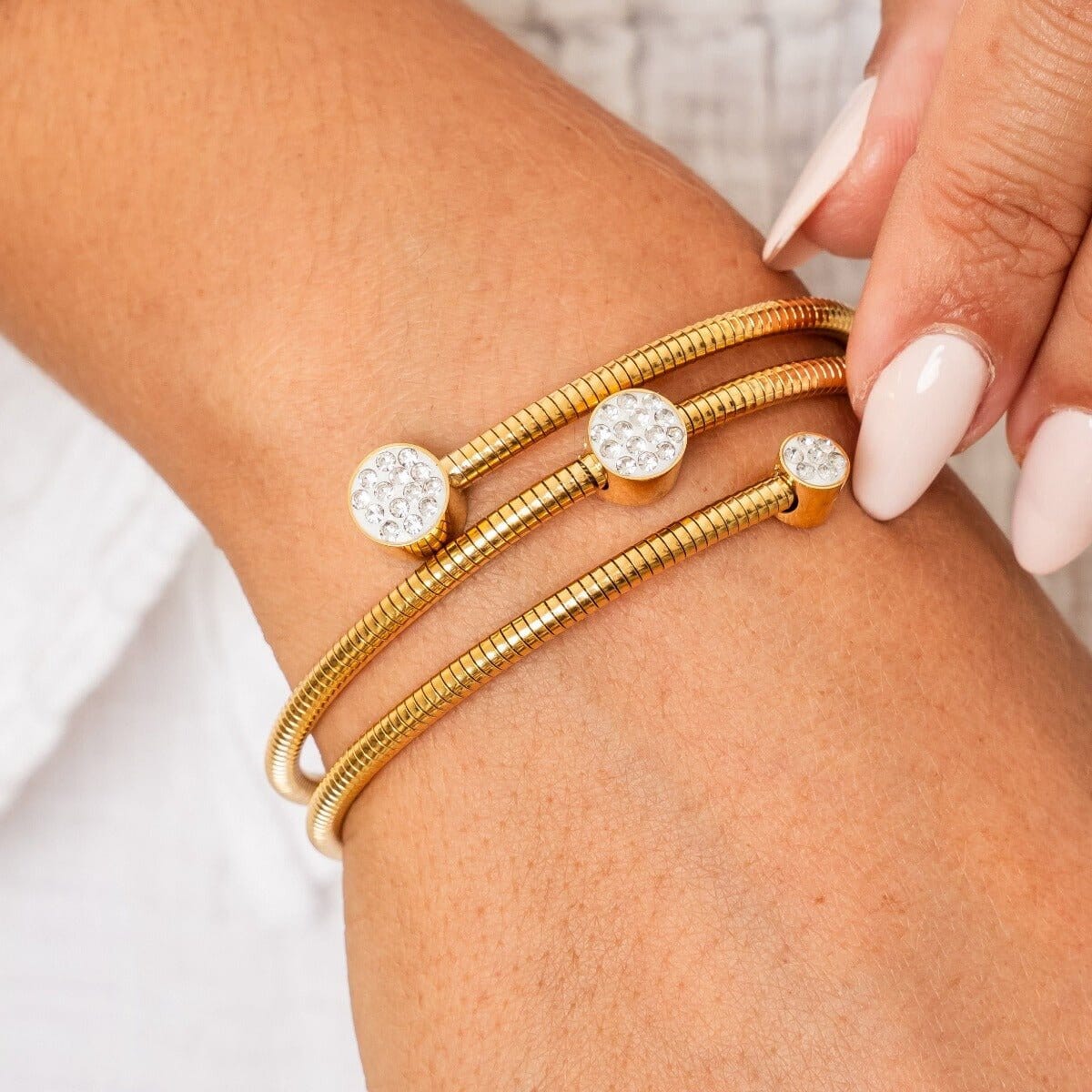 Bracelete Espiral Cristais Banhado em Ouro 18k Bracelete Espiral Cristais Banhado em Ouro 18k Minha loja