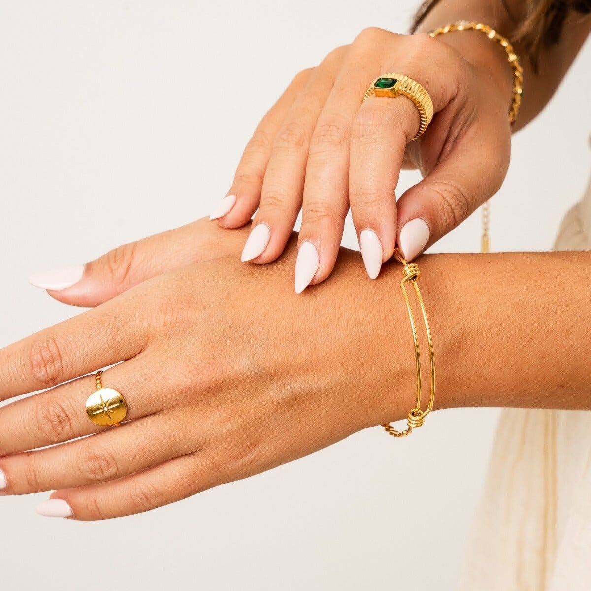 Bracelete Eva Delicado Banhado em Ouro 18k Bracelete Eva Delicado Banhado em Ouro 18k Minha loja