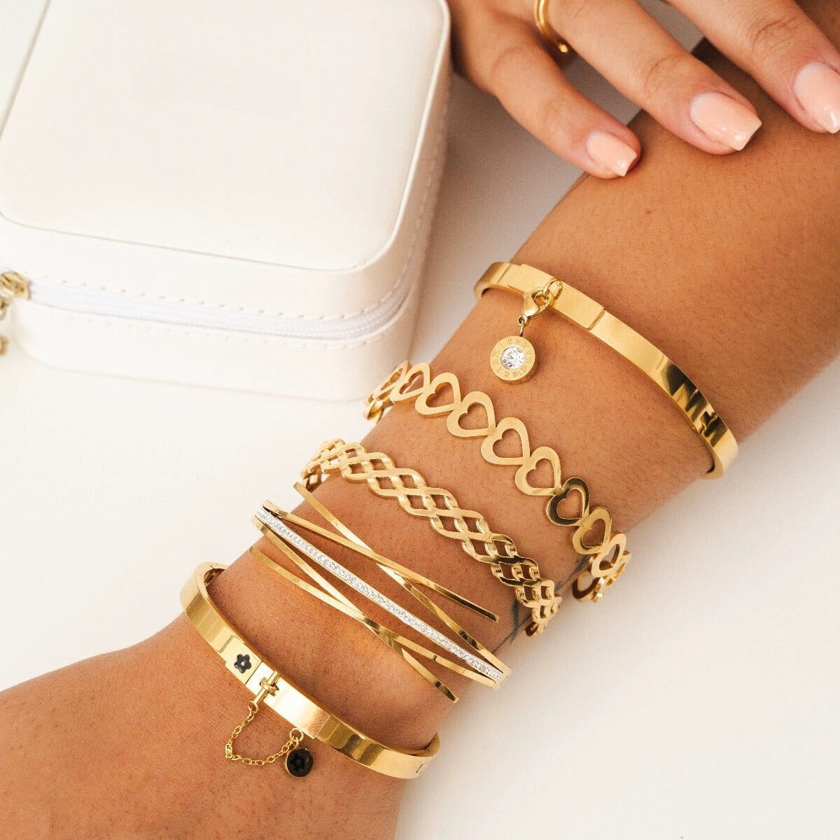 Bracelete Florence Zircônia Banhada em Ouro 18K Bracelete Florence Zircônia Banhada em Ouro 18K Minha loja