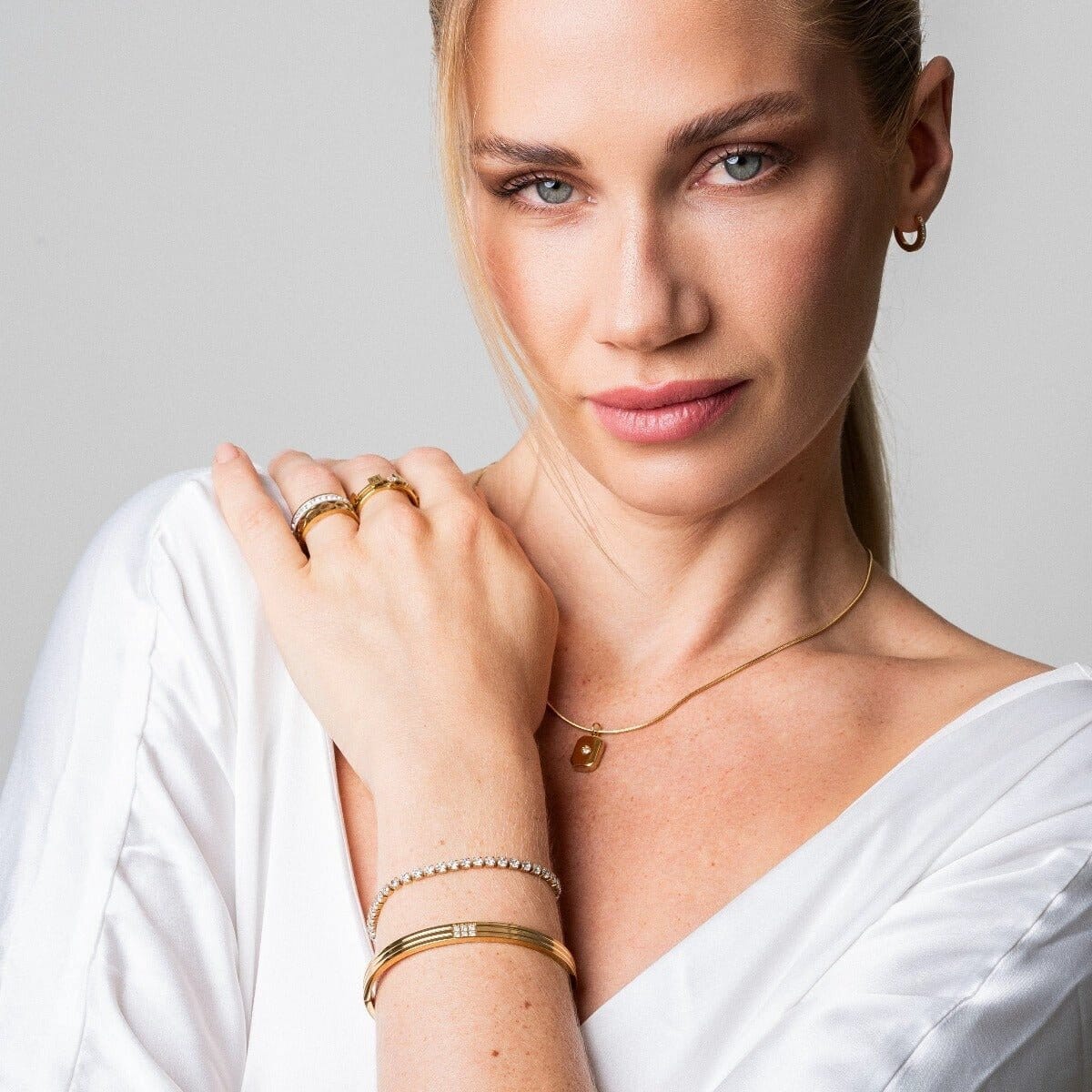 Bracelete Hanna Banhado em Ouro 18k Bracelete Hanna Banhado em Ouro 18k Minha loja