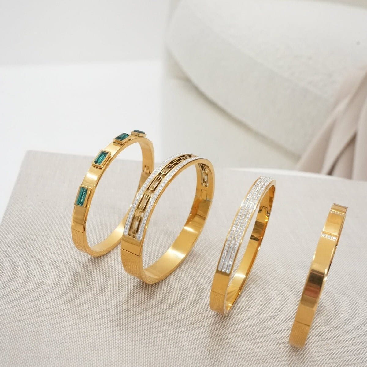 Bracelete Ivy Pedra Cristais Banhado em Ouro 18k Bracelete Ivy Pedra Cristais - Ouro Minha loja