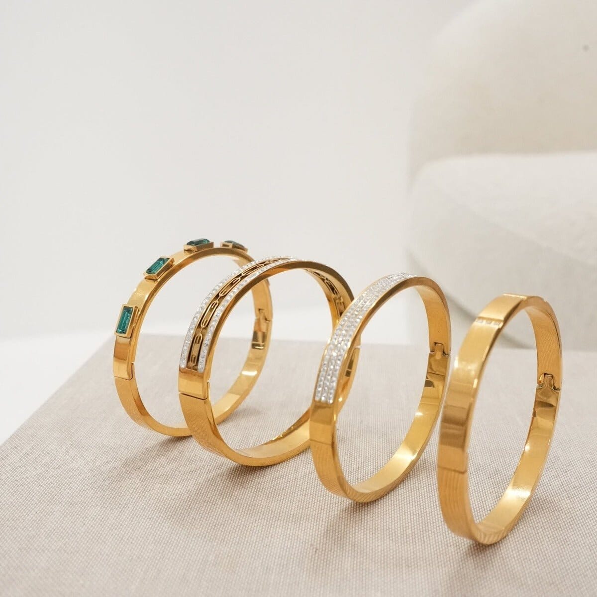 Bracelete Ivy Pedra Cristais Banhado em Ouro 18k Bracelete Ivy Pedra Cristais - Ouro Minha loja