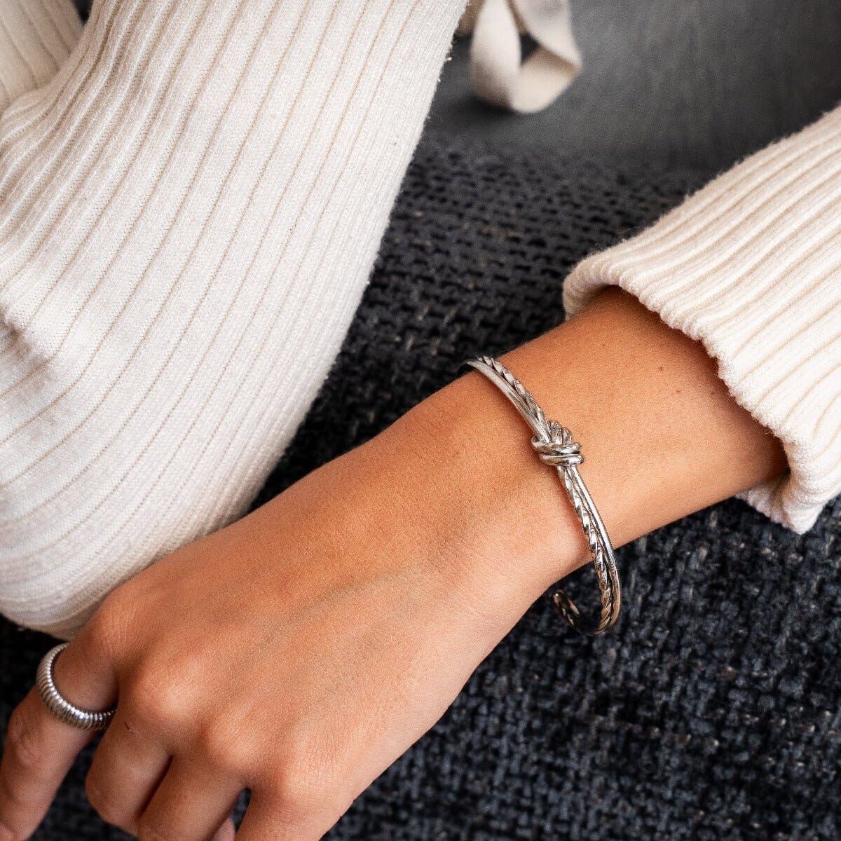 Bracelete Nó Torcido - Prata Bracelete Nó Torcido - Prata Minha loja