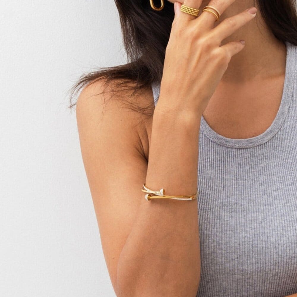 Bracelete Prego Zircônias Banhado em Ouro 18K Bracelete Prego Zircônias Banhado em Ouro 18K Minha loja