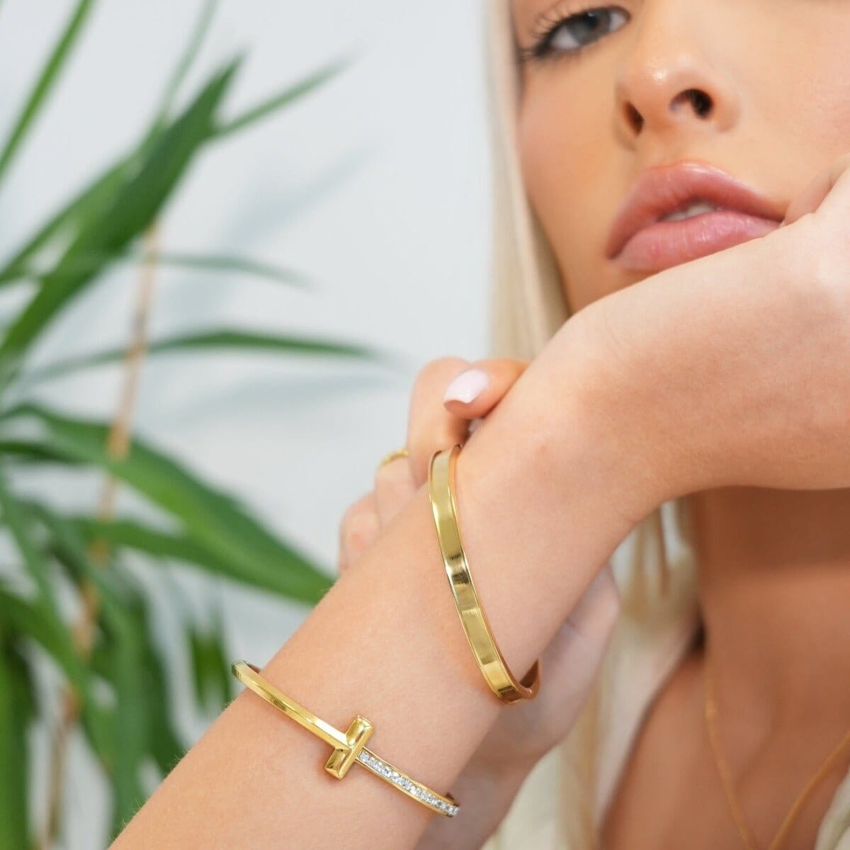 Bracelete T-Bar Elegance Banhado em Ouro 18k Bracelete T-Bar Elegance Banhado em Ouro 18k Minha loja