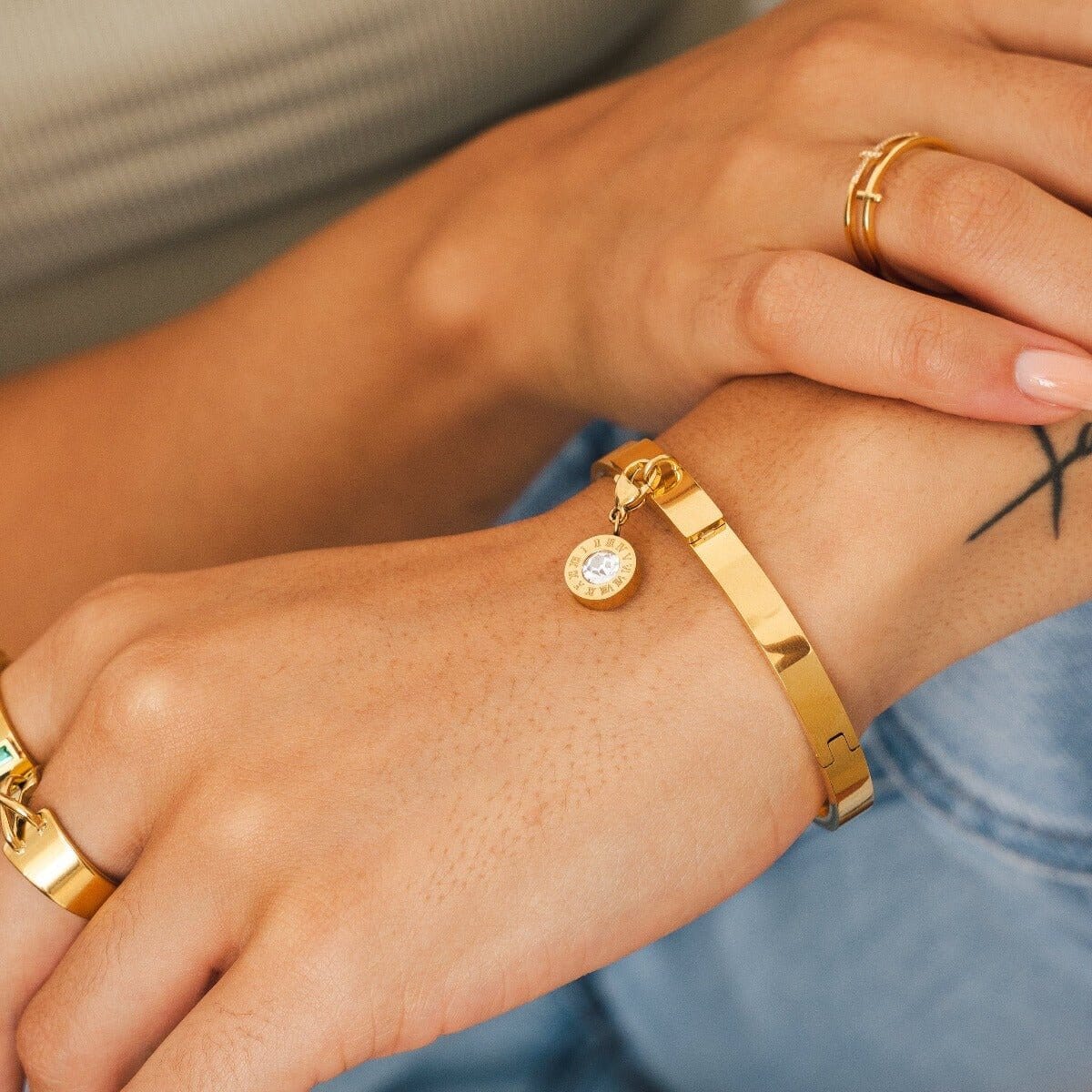 Bracelete Uniq Banhado a Ouro 18K Bracelete Uniq Banhado a Ouro 18K Minha loja