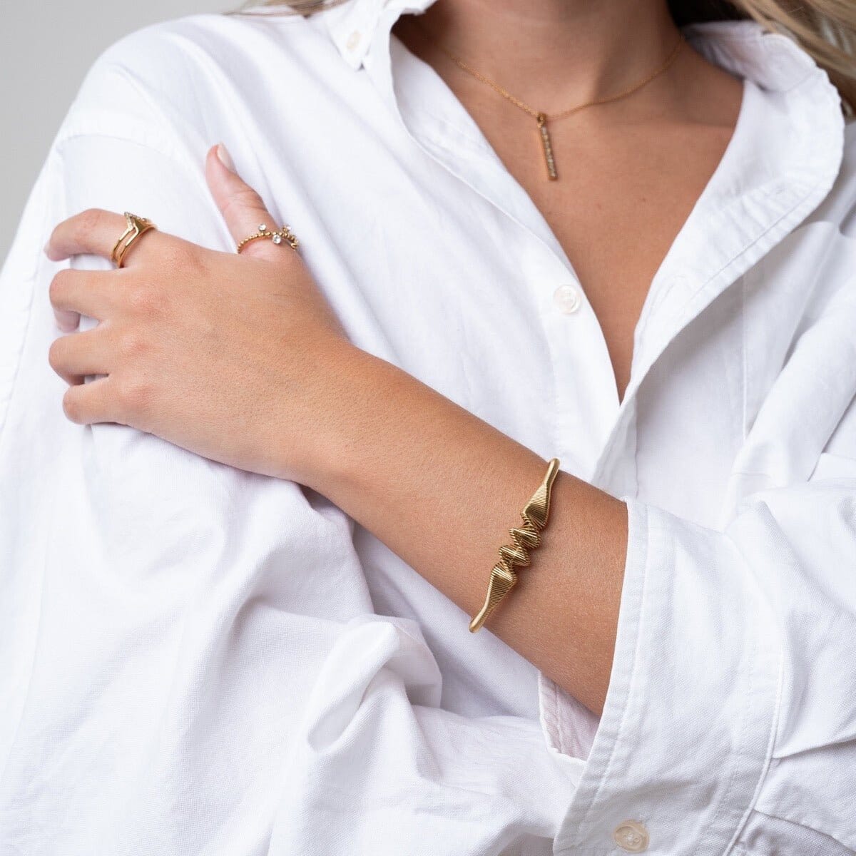 Bracelete Wave Banhado em Ouro 18K Bracelete Wave Banhado em Ouro 18K Minha loja