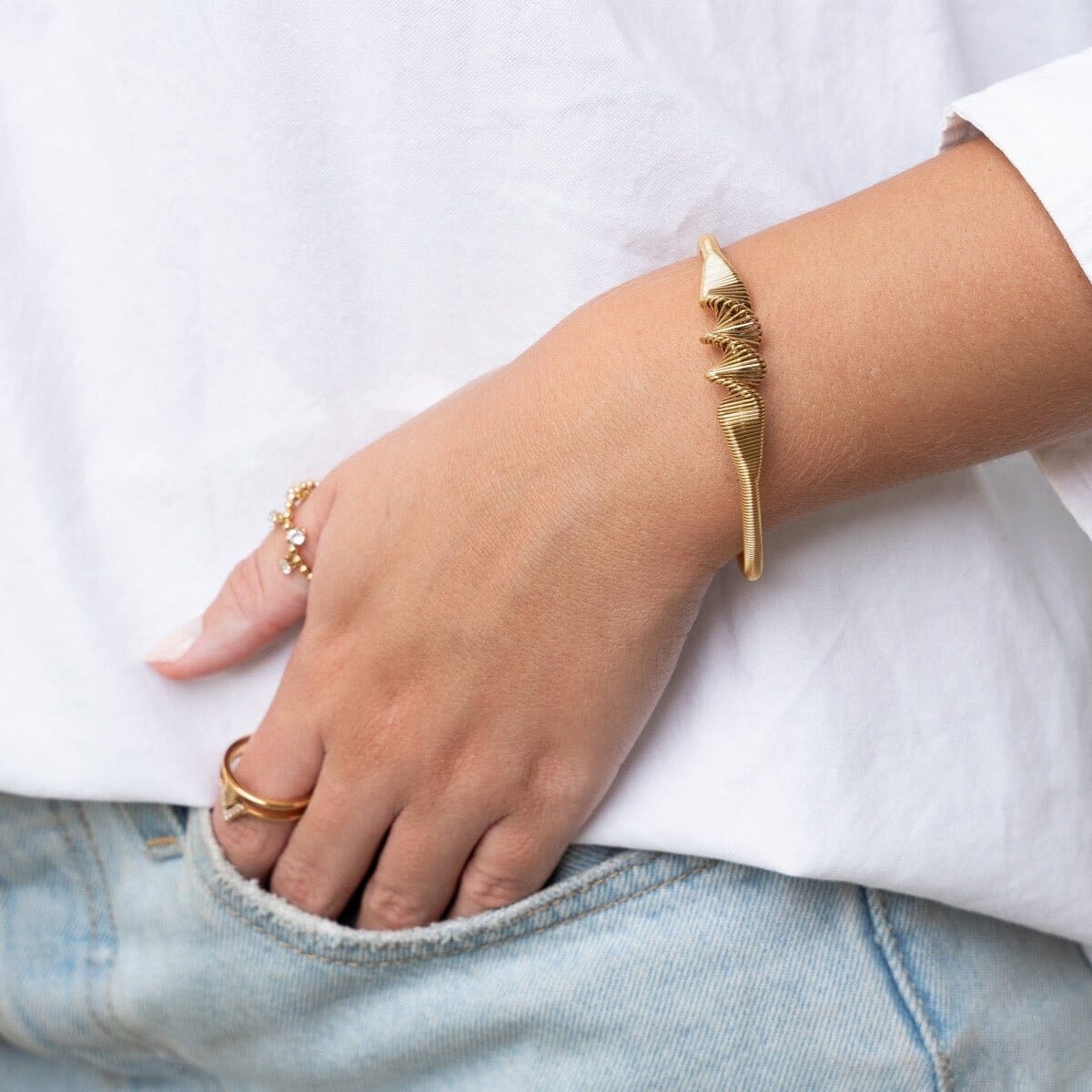 Bracelete Wave Banhado em Ouro 18K Bracelete Wave Banhado em Ouro 18K Minha loja