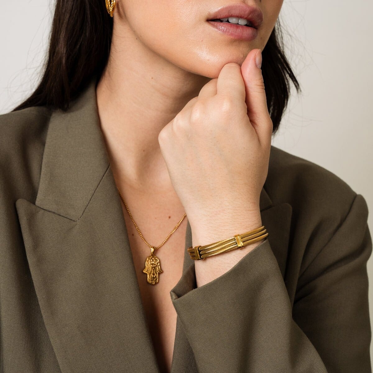 Bracelete Wire Banhado em Ouro 18k Bracelete Love Banhado em Ouro 18k Minha loja