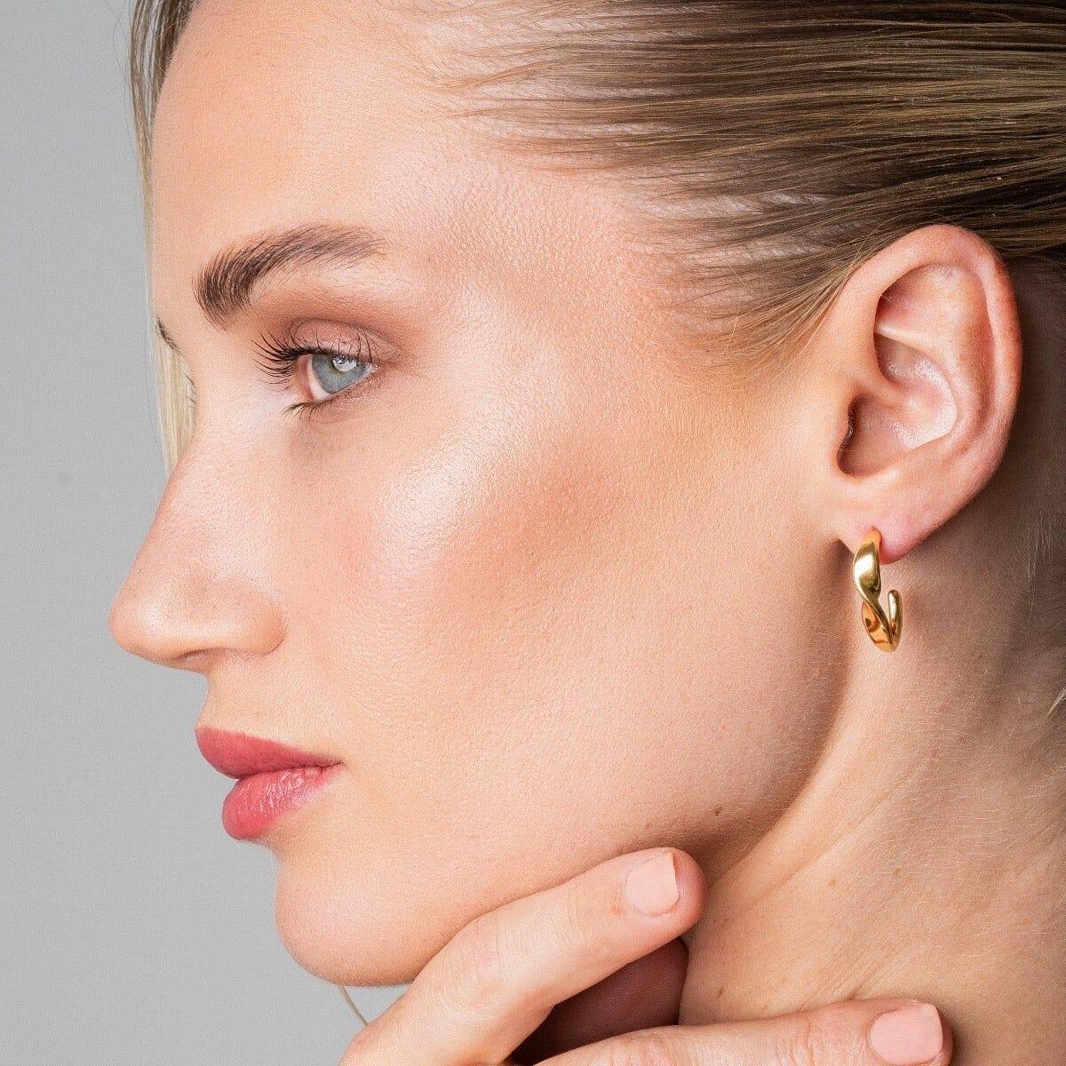 Brinco Argola Luci Banhado em Ouro 18k Brinco Argola Luci Banhado em Ouro 18k Minha loja