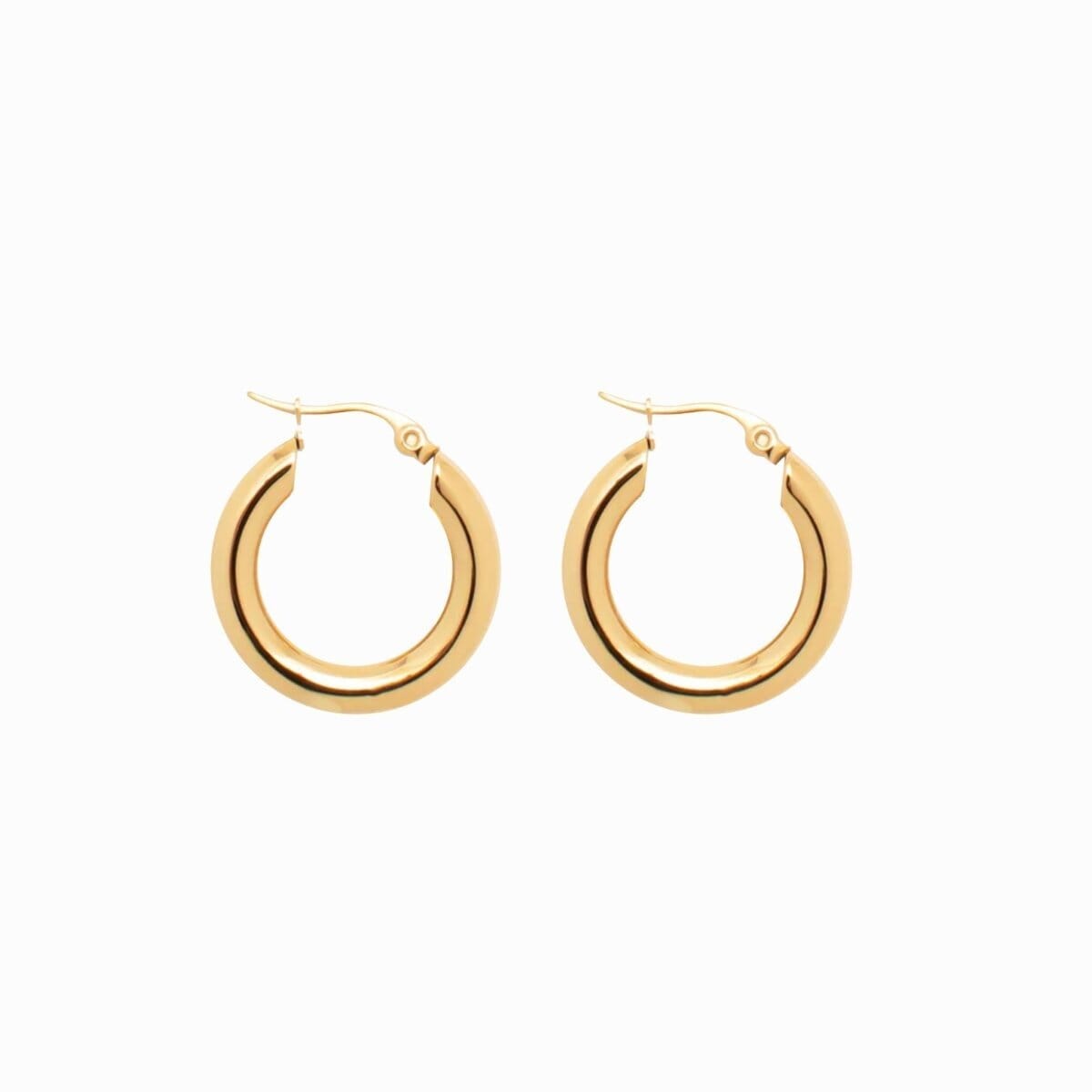 Brinco de Argola Tubo Lele M Banhado em Ouro 18K Brinco de Argola Tubo Lele M Banhado em Ouro 18K Minha loja Ouro