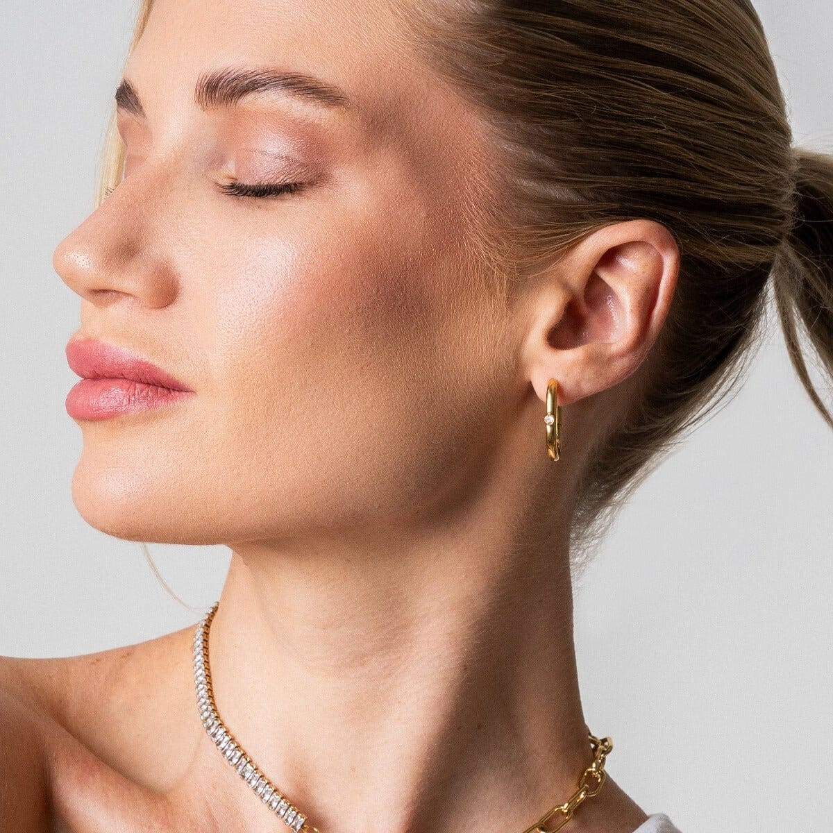 Brincos de Argola Shine Banhado em Ouro 18k Brincos de Argola Shine Banhado em Ouro 18k Minha loja