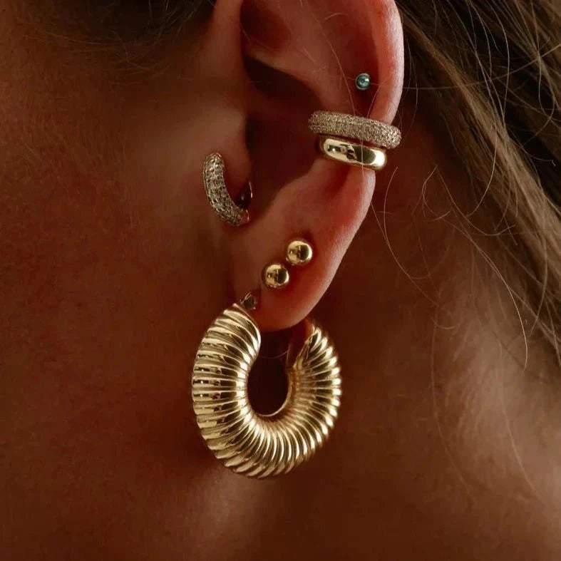 Brincos de Argolas Bold Ziza Banhado em Ouro 18k Brincos de Argolas Bold Ziza Banhado em Ouro 18k Minha loja