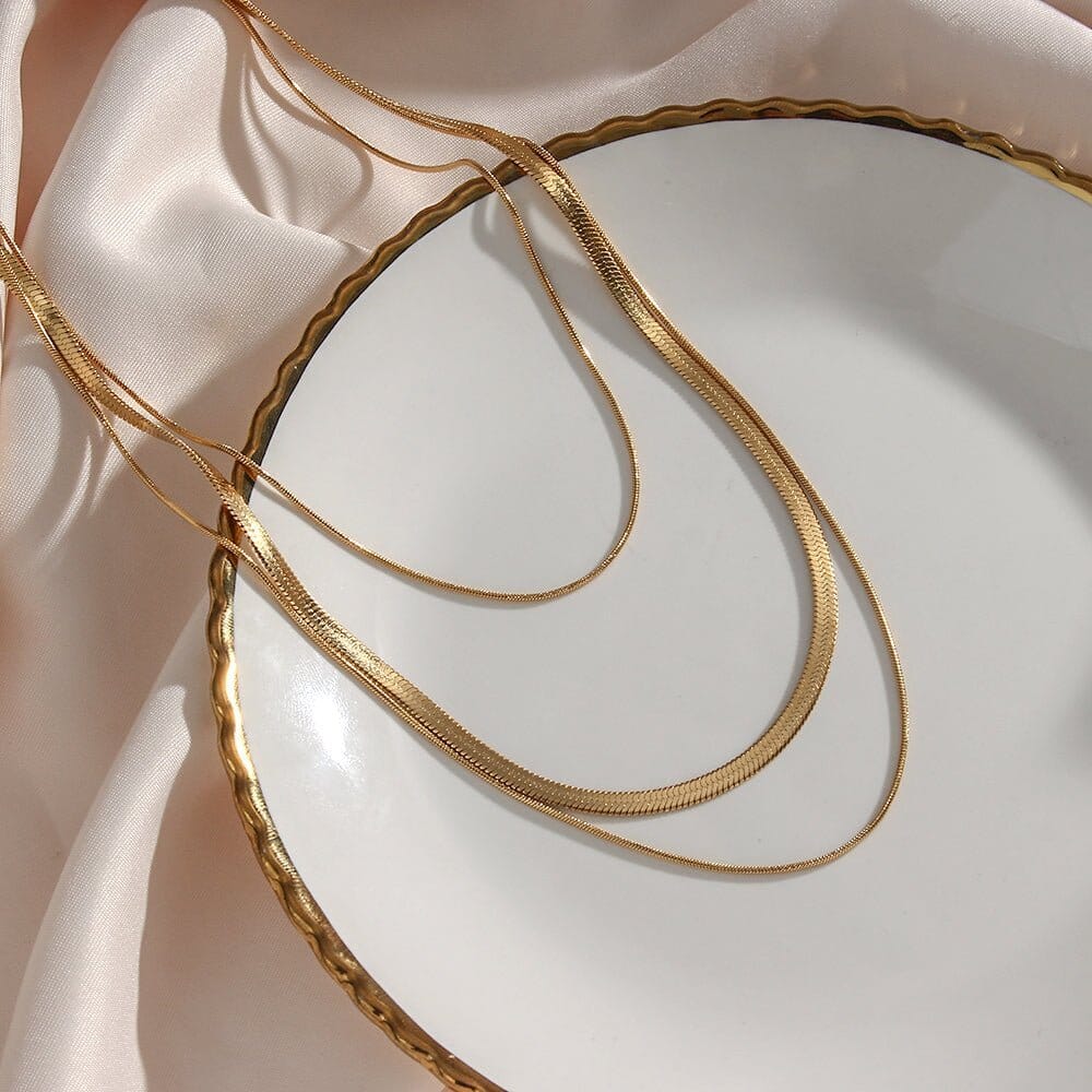 Colar Celina Trio Camadas Malha Banhado em Ouro 18K Colar Celine Trio Camadas Malha Banhado em Ouro 18K Minha loja