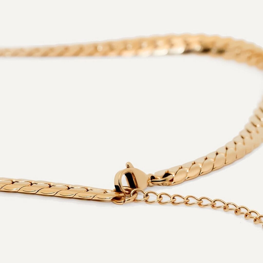 Colar Gargantilha Coração Minimalista Banhado em Ouro 18K Colar Gargantilha Coração Minimalista Banhado em Ouro 18K Minha loja