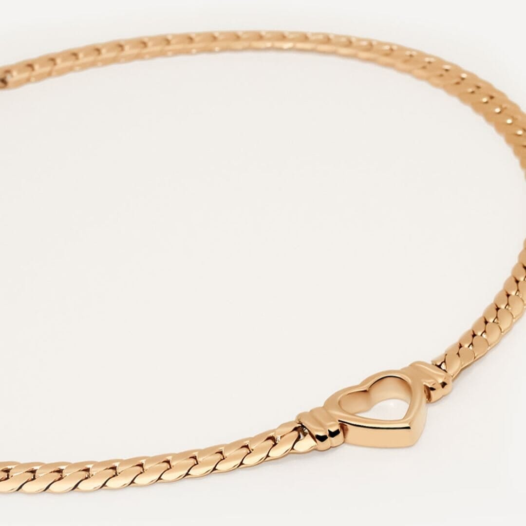Colar Gargantilha Coração Minimalista Banhado em Ouro 18K Colar Gargantilha Coração Minimalista Banhado em Ouro 18K Minha loja