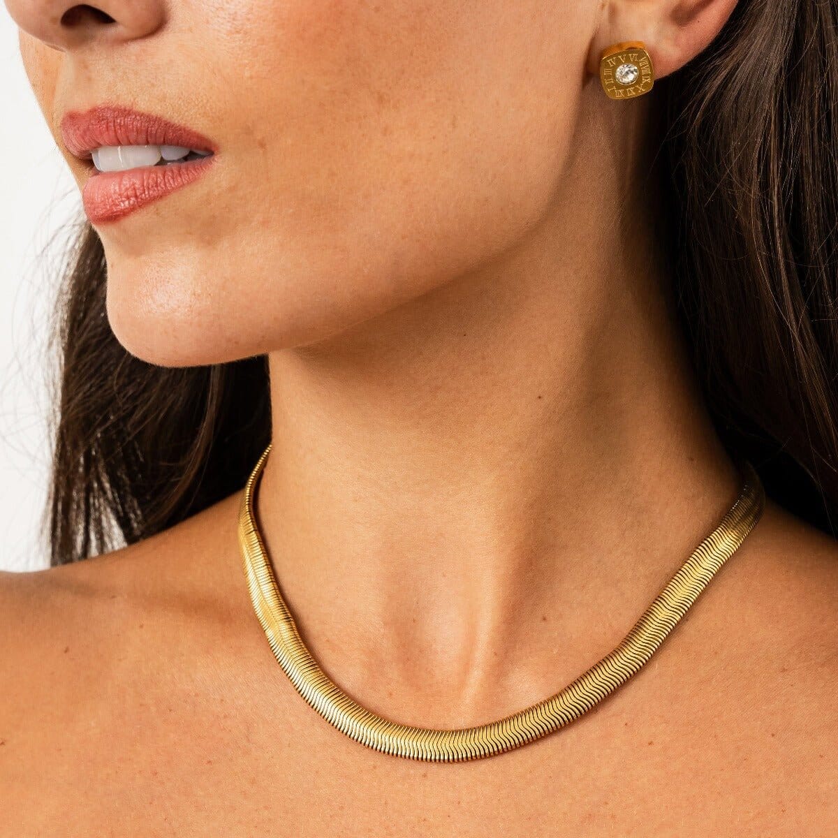 Colar Gargantilha Gaia Malha Banhado em Ouro 18k Colar Gaia Gargantilha Malha Banhado em Ouro 18k Minha loja