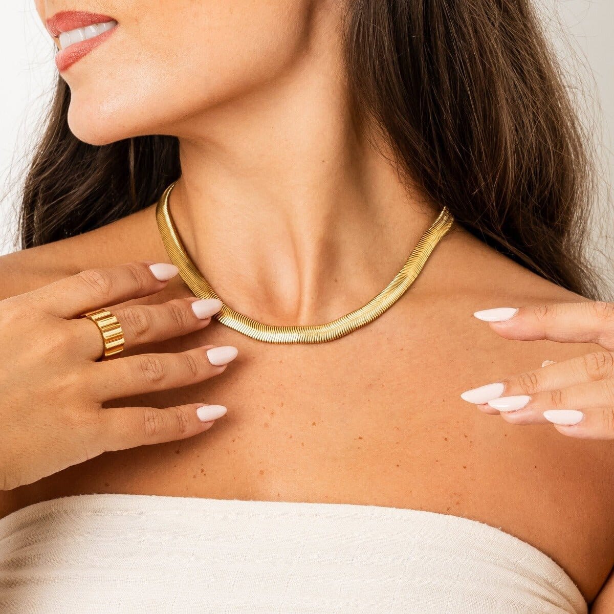 Colar Gargantilha Gaia Malha Banhado em Ouro 18k Colar Gaia Gargantilha Malha Banhado em Ouro 18k Minha loja