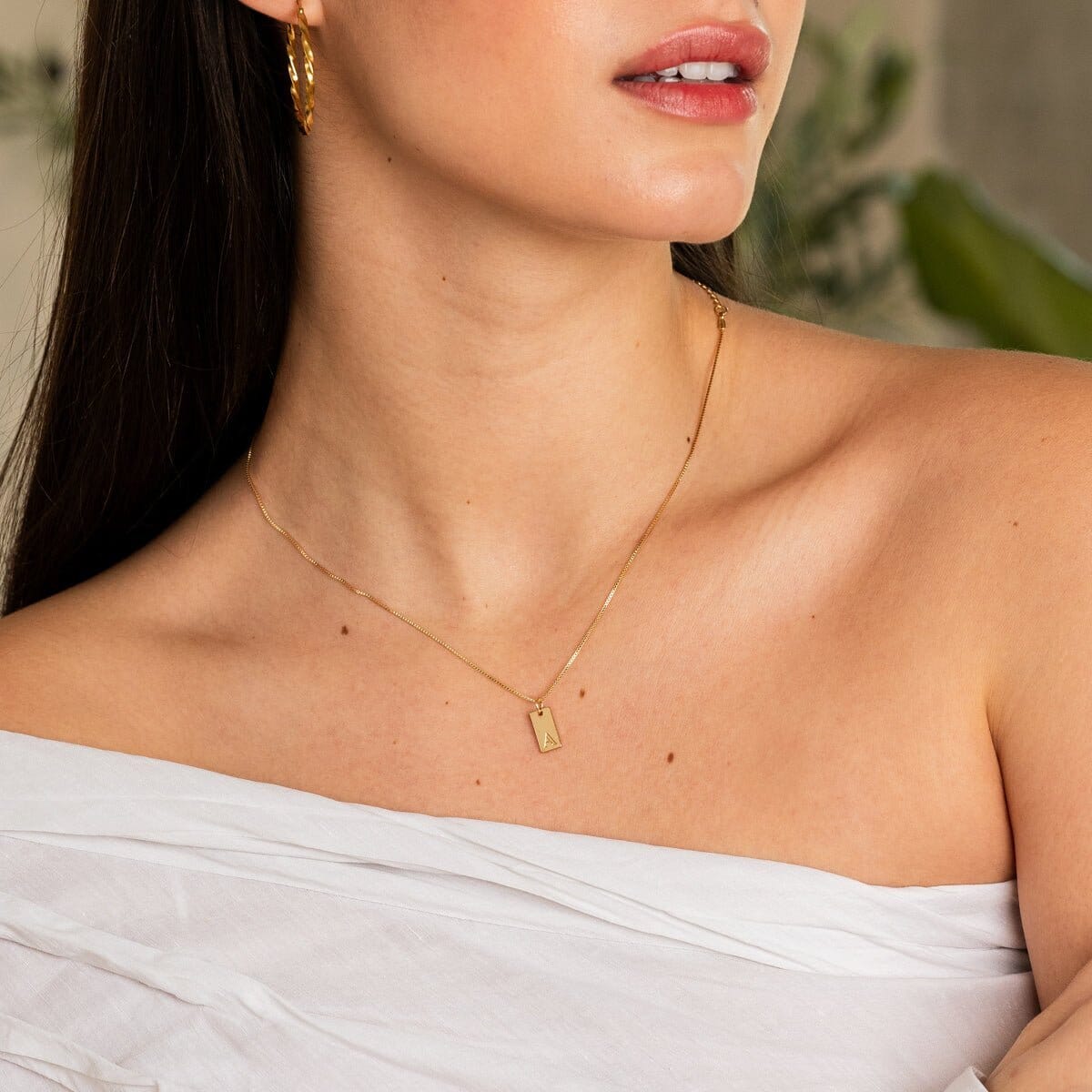 Colar Letra Inicial Minimal Banhado em Ouro 18K Colar Letra Inicial Minimal Banhado em Ouro 18K Minha loja
