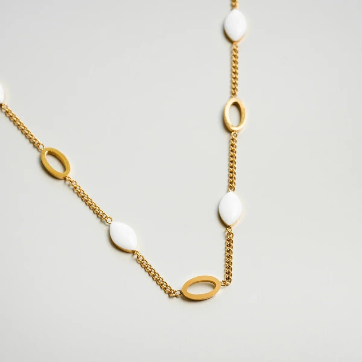 Colar Pingente Oval Angellica Banhado em Ouro 18K Colar Minha loja