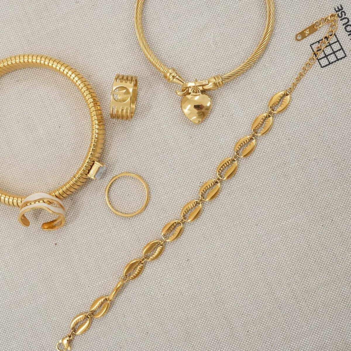 Pulseira Noronha Banhada em Ouro 18k Pulseira Noronha Banhada em Ouro 18k Minha loja