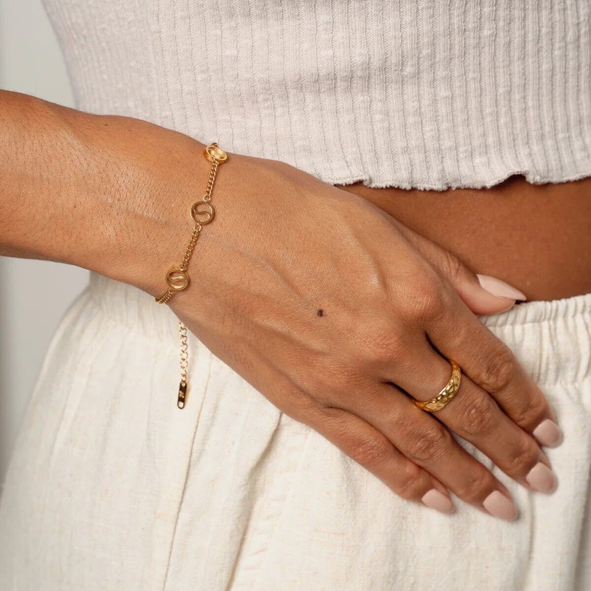 Pulseira Pingente Sierra Banhada em Ouro 18K Pulseira Minha loja