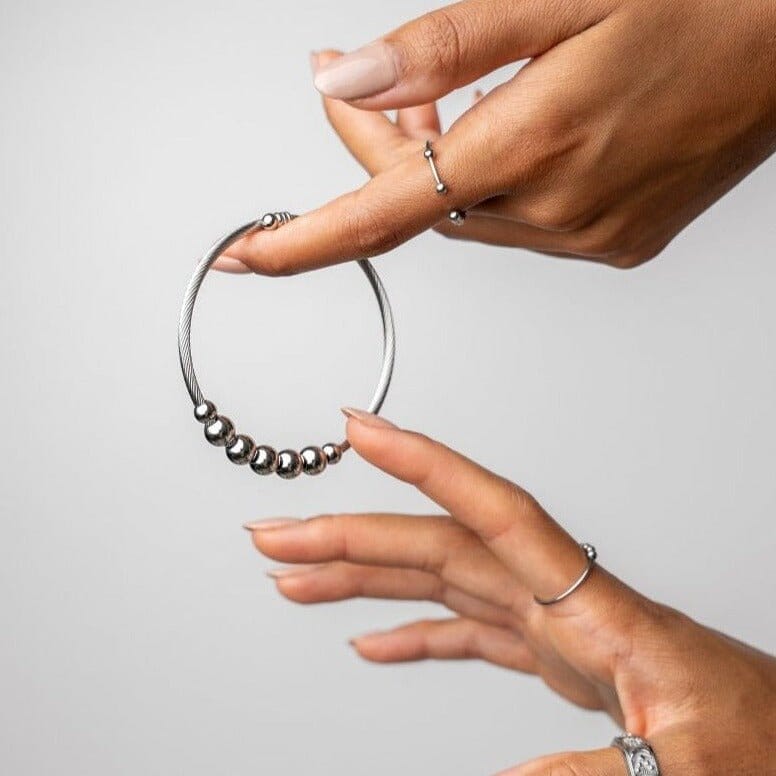 Bracelete Anti-stress Ajustável Esferas - Prata Bracelete Esferas Banhado em Ouro 18K - Prata Minha loja 