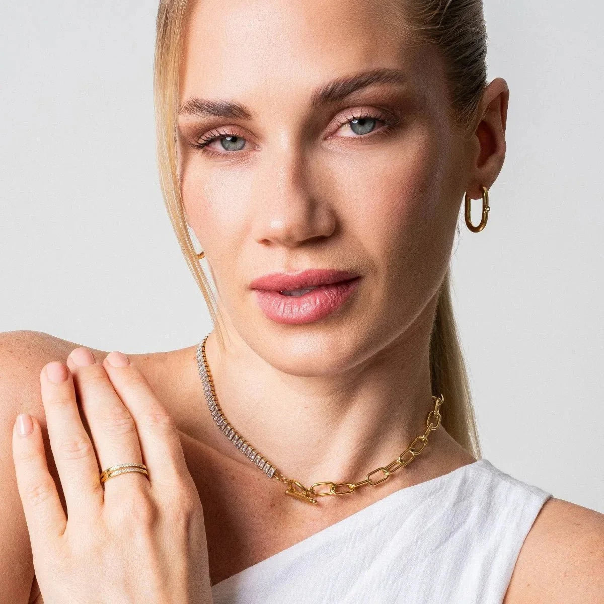 Brincos de Argola Shine Banhado em Ouro 18k Brincos de Argola Shine Banhado em Ouro 18k Minha loja 
