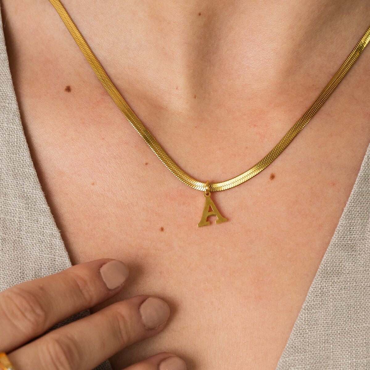 Colar Letra Inicial Malha Banhado em Ouro 18K Colar Letra Inicial Malha Banhado em Ouro 18K Minha loja 