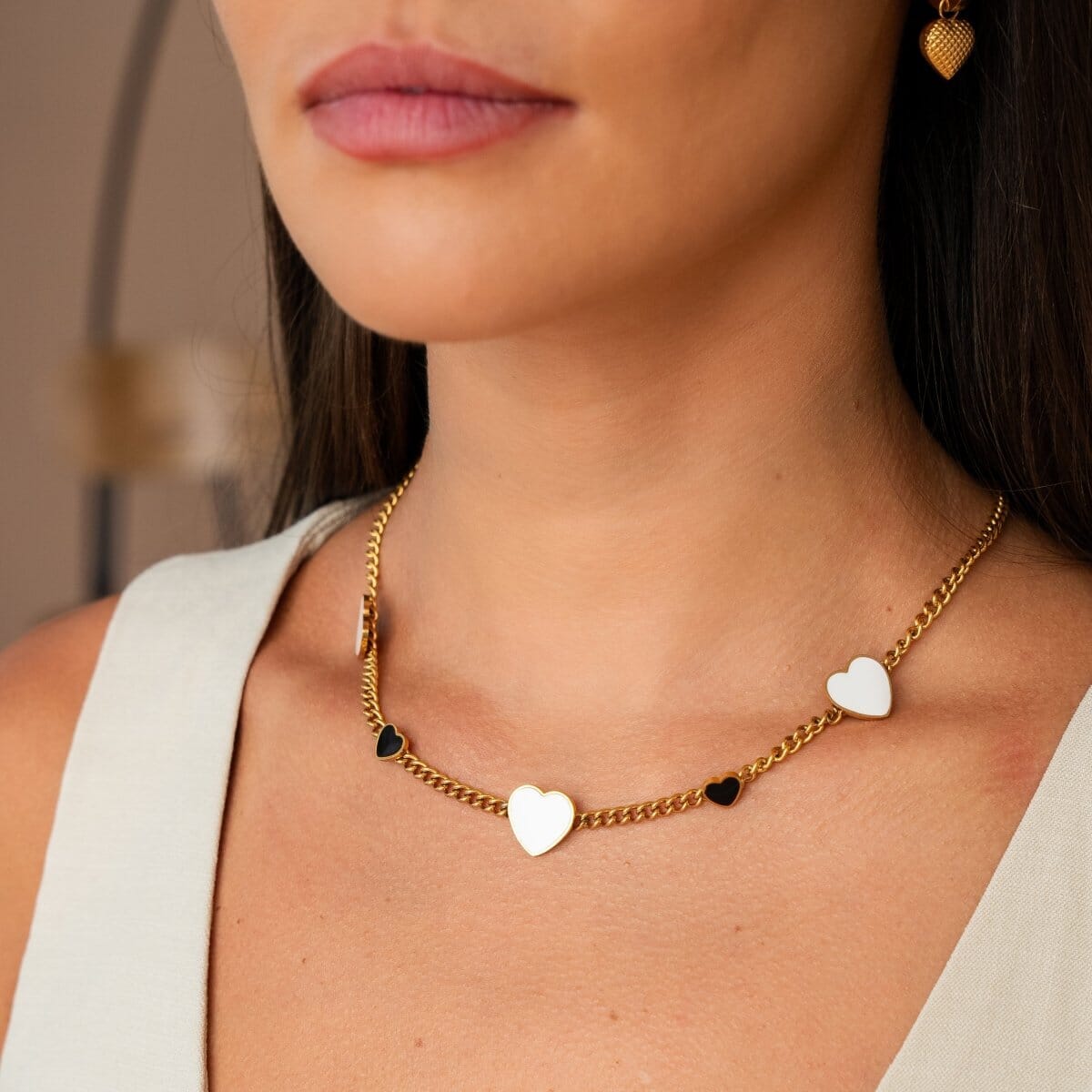 Colar Love Glow Monocromático Banhado em Ouro 18K Colar Love Glow Monocromático Banhado em Ouro 18K Minha loja 