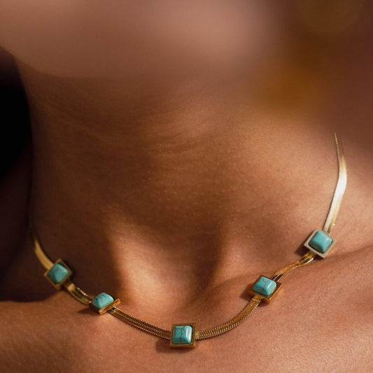 Colar Malha Pedra Aqua Banhado em Ouro 18K Colar Malha Pedra Aqua Banhado em Ouro 18K Minha loja 