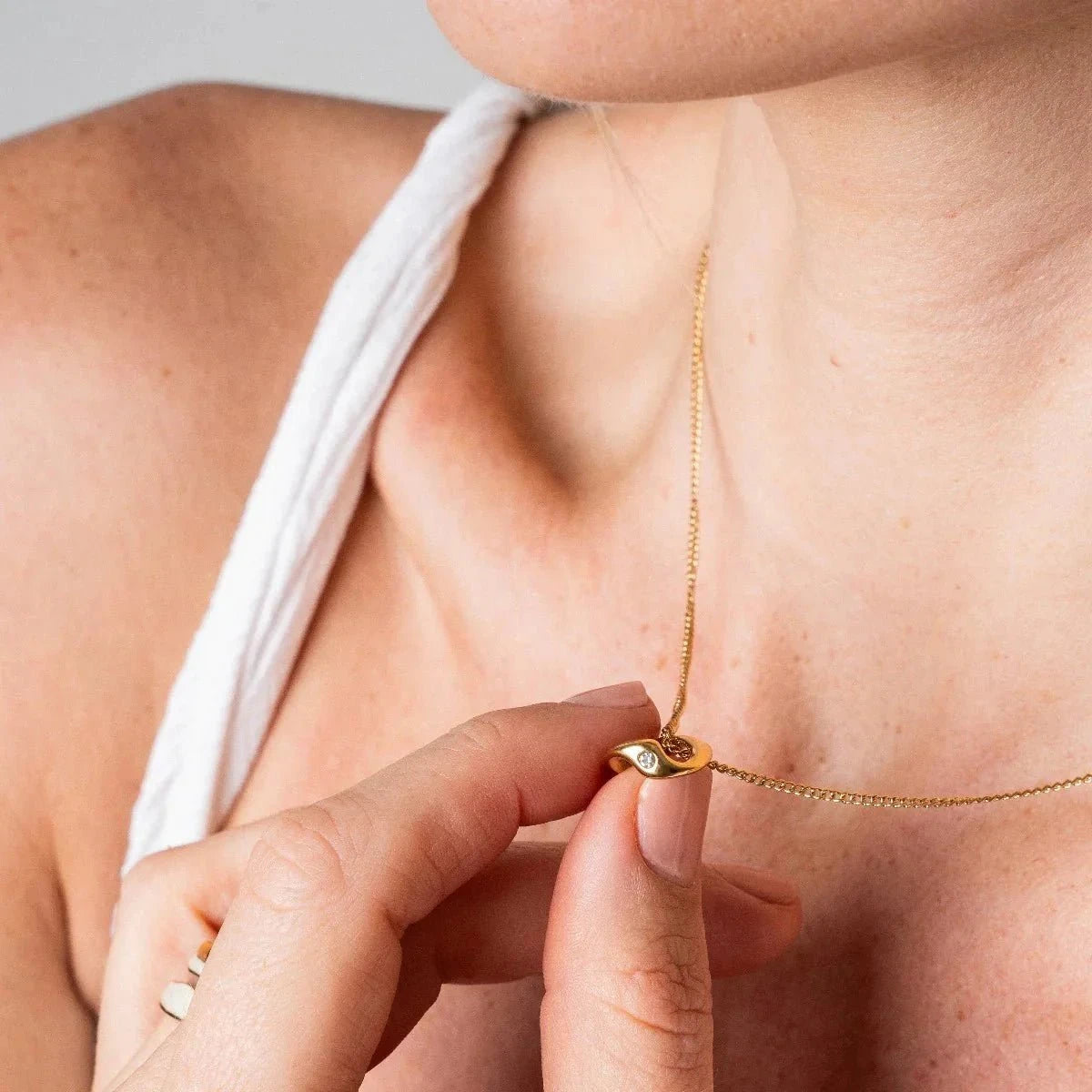 Colar Pingente Elo Banhado em Ouro 18k Colar Pingente Elo Banhado em Ouro 18k Minha loja 