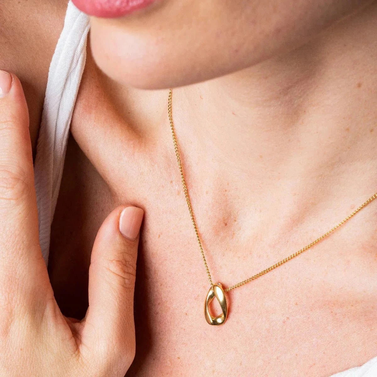 Colar Pingente Elo Banhado em Ouro 18k Colar Pingente Elo Banhado em Ouro 18k Minha loja 