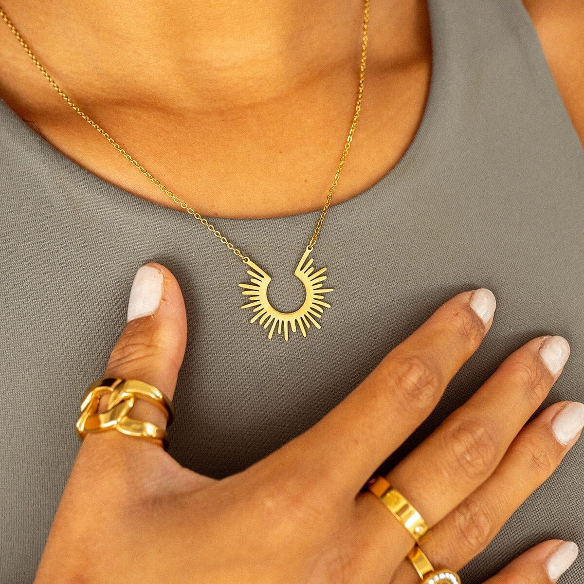 Colar Spike Pingente Banhado em Ouro 18K Colar Spike Pingente Banhado em Ouro 18K Minha loja 